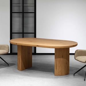 Sit in Style. Dine in Comfort.